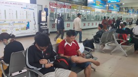 Thờ ơ việc đeo khẩu trang nơi công cộng