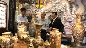 Thưởng trà Việt, ngắm gốm Satsuma