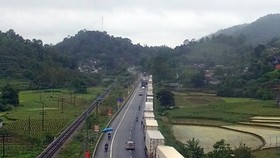2.300 xe hàng nông sản nằm chờ xuất khẩu tại Lạng Sơn