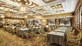 Ưu đãi dịch vụ 5 sao tại Rex Hotel Saigon