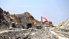 Tăng tốc các dự án trọng điểm ở miền Trung