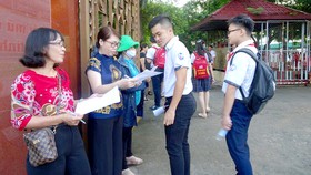 Hơn 82.000 thí sinh TPHCM bước vào môn thi đầu tiên của kỳ thi tuyển sinh lớp 10