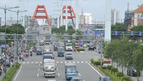 Phát triển hạ tầng kết nối sân bay Tân Sơn Nhất