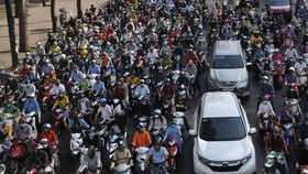 Thận trọng với việc tách Luật Bảo đảm trật tự an toàn giao thông