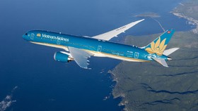Giới đầu tư thận trọng gói “giải cứu” Vietnam Airlines