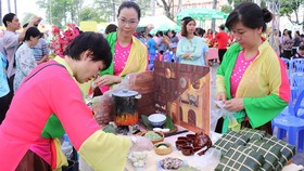 Tổ chức hội thi gói bánh chưng chăm lo tết người lao động đã trở thành nét đẹp của người dân TPHCM