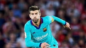 Trung vệ Gerard Pique