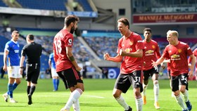 Bruno Fernandes ăn mừng chiến thắng kịch tính Quỷ đỏ