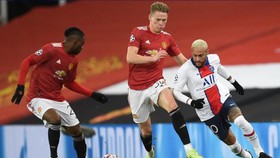 Neymar tỏa sáng ở Old Trafford