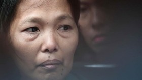 Baby Jane Allas, lao động nhập cư người Phillipines, tại Toà án Lao động Hồng Kông. Hình ảnh: AFP