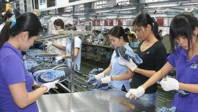 Ưu tiên chống dịch nhưng không để kinh tế đình trệ