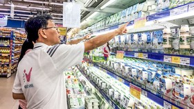 Cách ly xã hội không đồng nghĩa với phong tỏa đất nước