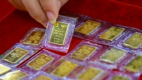 Vàng miếng SJC trưng bày tại một cửa hàng ở quận Bình Thạnh, TP HCM. Ảnh: Quỳnh Trần.