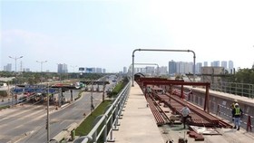 Công trường thi công tuyến metro số 1 Bến Thành-Suối Tiên. (Ảnh: Tiến Lực/TTXVN)