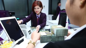Nợ xấu đang núp bóng “tái cơ cấu”