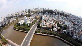Kênh Nhiêu Lộc-Thị Nghè. (Ảnh: Mạnh Linh/TTXVN)