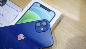 Năm nay mẫu iPhone 12 seri xảy ra tình trạng khan hiếm nguồn hàng xách tay do dịch COVID-19. (Ảnh: Minh Sơn/Vietnam)