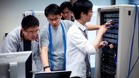 Kết nối phát triển trí tuệ nhân tạo để ứng phó với đại dịch COVID-19
