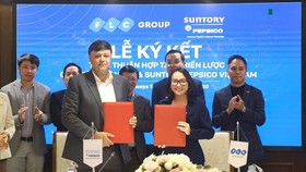 Lễ ký kết thỏa thuận hợp tác chiến lược giữa Tập đoàn FLC và Suntory PepsiCo Vietnam