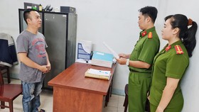 Khởi tố đối tượng tàng trữ hơn 15.000 bao thuốc lá nhập lậu
