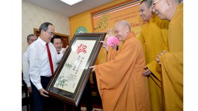 Bí thư Thành ủy TPHCM Nguyễn Thiện Nhân thăm, chúc tết các tổ chức, chức sắc tôn giáo