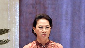 Chủ tịch Quốc hội Nguyễn Thị Kim Ngân phát biểu kết luận phiên chất vấn đối với Bộ trưởng Bộ KHĐT Nguyễn Chí Dũng