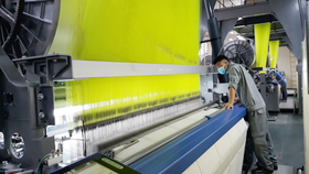Sản xuất công nghiệp của Việt Nam trong 5 tháng chỉ tăng 1% 