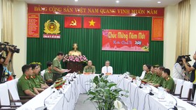 Quang cảnh buổi khen thưởng