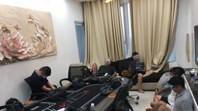 Công an triệt phá 1 sòng bạc bằng hình thức đánh bài Poker trước đó