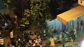 Công an làm việc tại hiện trường