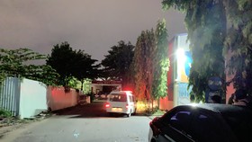 Công an có mặt ở hiện trường. Ảnh: CHÍ THẠCH