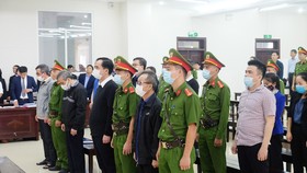 Các bị cáo khai, cho vay theo chỉ đạo của ông Trần Bắc Hà