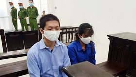 Hoãn phiên xét xử vụ mẹ và cha dượng giết con