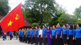 Thanh niên tiên tiến cả nước báo công dâng Bác tại Khu di tích Kim Liên
