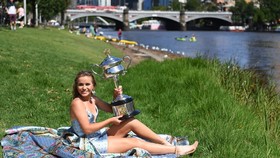 Sofia Kenin trở thành Tân Nữ hoàng Australian Open