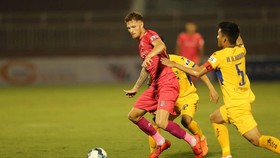 Geovane đang chơi rất hay trong màu áo Hồng