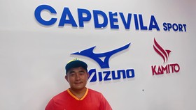 "Vua phủi" Capdevila và Showroom thể thao sắp khai trương của mình
