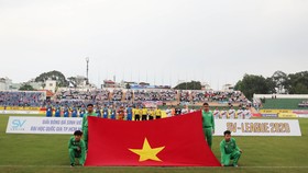 Ngày hội của 8 trường Quốc gia tại gỉai bóng đá Sinh viên được tổ chức trên sân Thống Nhất. Ảnh: Dũng Phương