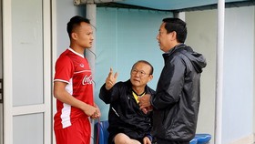 Trọng Hoàng chấn thương hẳn sẽ làm cho ông Park lo ngại không kém. Ảnh: Minh Hoàng