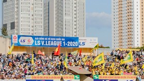 Sân Vinh mở cửa các khán đài B, C và D trong trận đấu ở vòng 12. Ảnh: SLNAFC