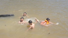 3 học sinh đuối nước thương tâm