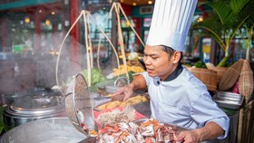 Tại công viên châu Á, không gian ẩm thực với những món ăn nức tiếng đến từ nhiều quốc gia