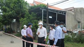 Tại điểm kiểm tra, các biện pháp phòng chống dịch Covid-19 được tiến hành khẩn trương