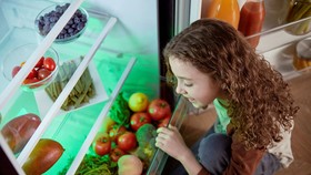 Beko ra mắt thế hệ tủ lạnh tích hợp công nghệ ánh sáng vi chất Harvestfresh