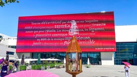 Trưng bày tác phẩm nghệ thuật tại La Seine Musicale