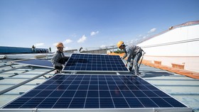 TPHCM: Lắp đặt điện mặt trời áp mái tăng nhanh