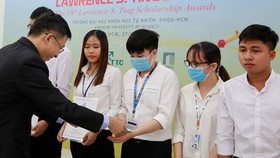 Học bổng Lawrence S. Ting 2020 trao 2,8 tỷ đồng cho sinh viên vượt khó học giỏi