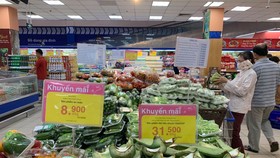 Hàng hóa thiết yếu được các hệ thống phân phối gia tăng dự trữ