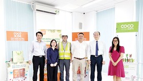 Nhà máy Betrimex giới thiệu công nghệ hiện đại với Tổng Lãnh sự Singapore