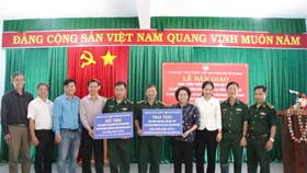 Bàn giao công trình điện năng lượng mặt trời tặng Biên phòng tỉnh Bình Phước